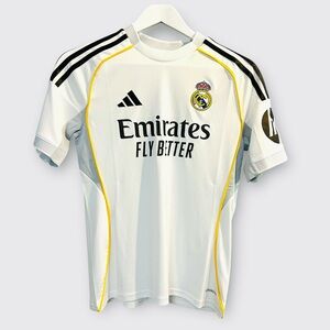 NWT Adidas Real Madrid 2024/25 Home Jersey Mbappe #9 - Youth Large. Small flaw